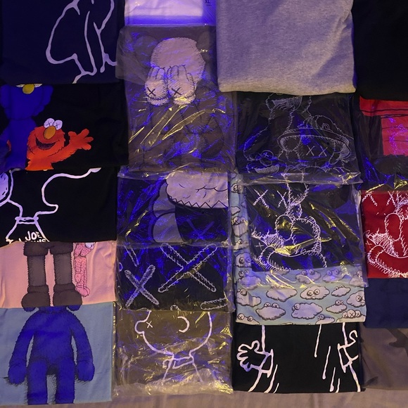Kaws Collection - Picture 2 of 3